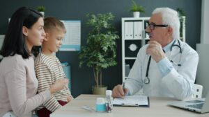 family-doctor-desk