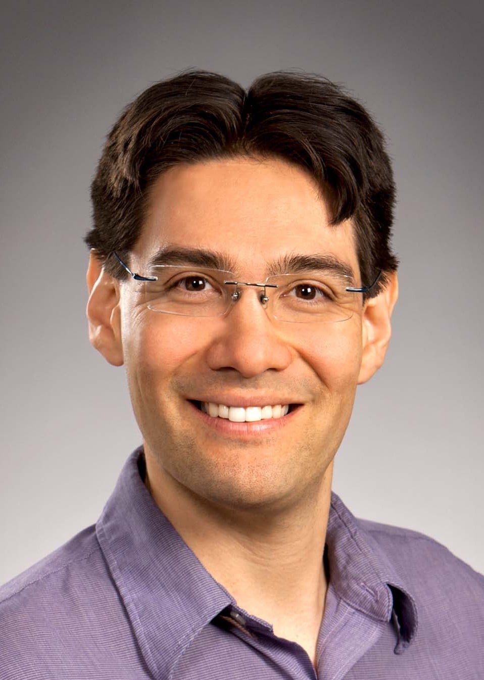 headshot of David Kwon